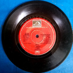 Side-Two_Disc1.th.jpg